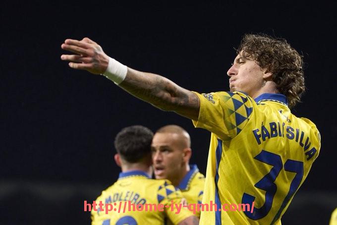 球盟会官网-英超球员工资支票流程与发放制度说明